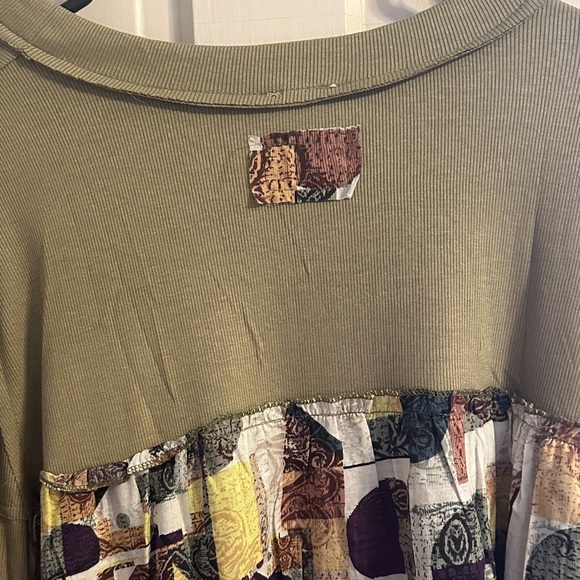 POL Ribbed ruffle Knit Top in Beige oversized - Picture 7 of 8